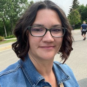 Meet your Posher, Angelina